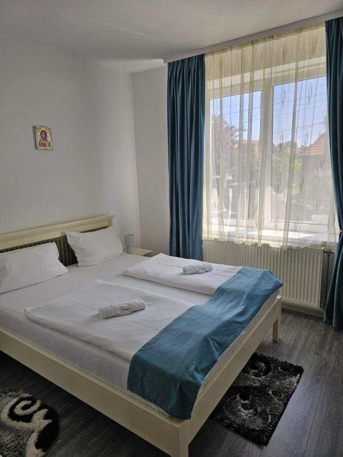 Palas Boutique Segesvár Szoba fotó