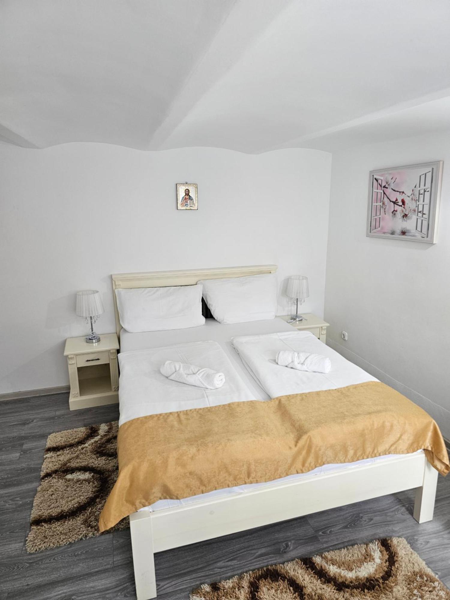 Palas Boutique Segesvár Szoba fotó
